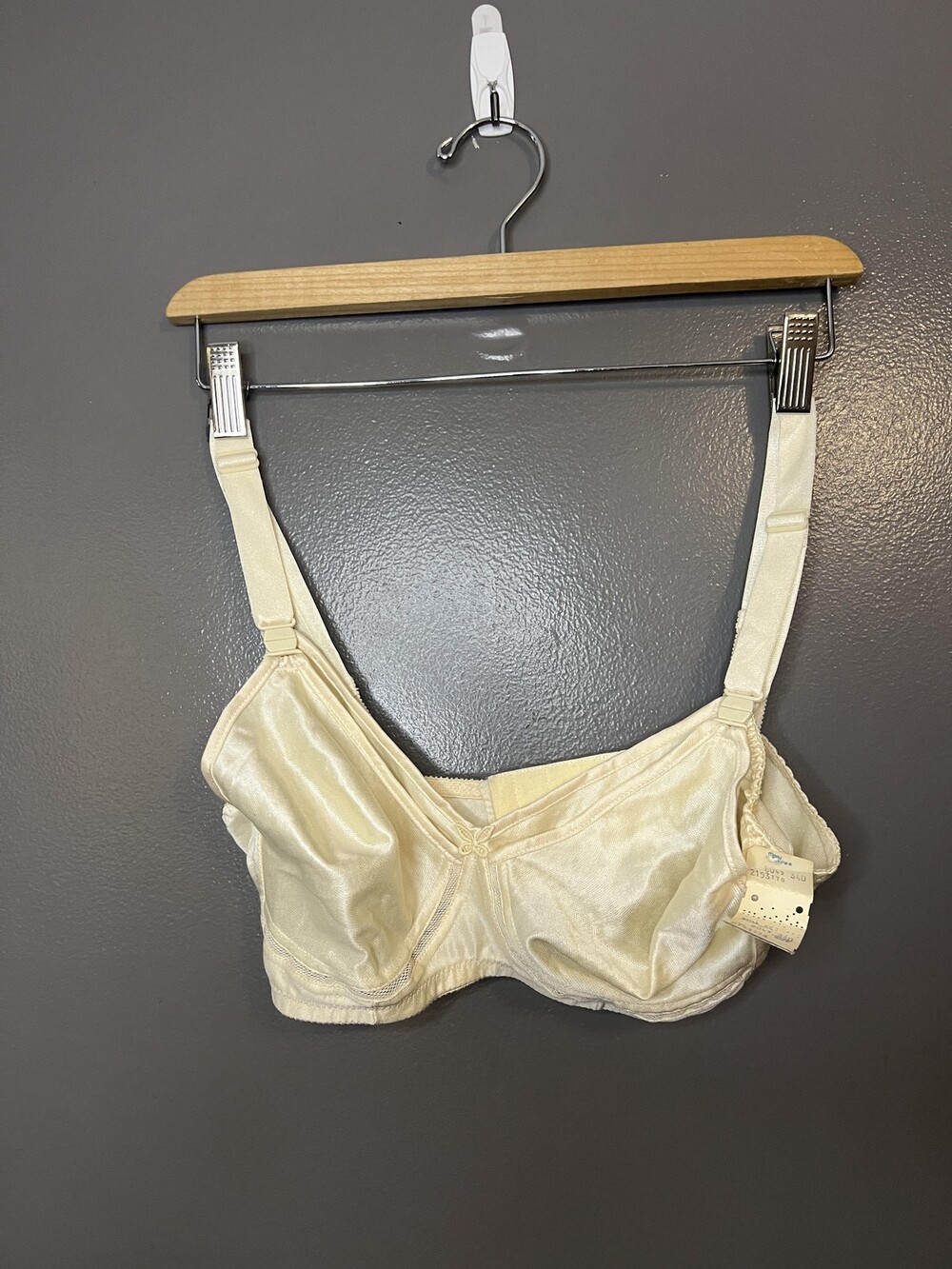 VINTAGE Mary Jane Bra Womens 34D Maternity Pocket Wire Free Made USA Style 80